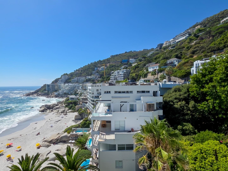 To Let 1 Bedroom Property for Rent in Clifton Western Cape